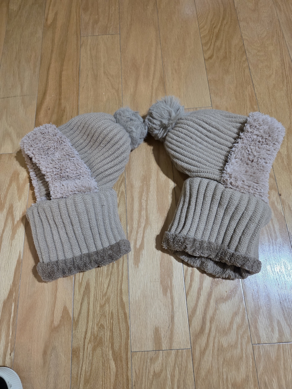 2 Women's Beige, 3-in-1 winter beanie hats with faux fur lining and pompoms Set